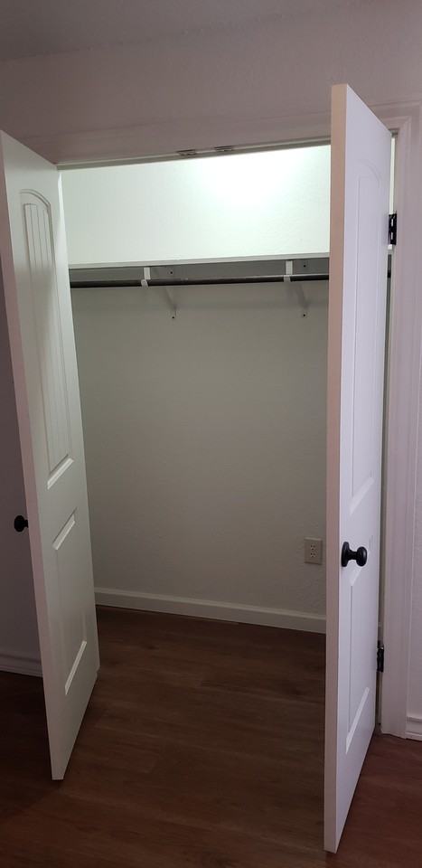 2401 Avenue H #AVEH - Photo 7 of 22