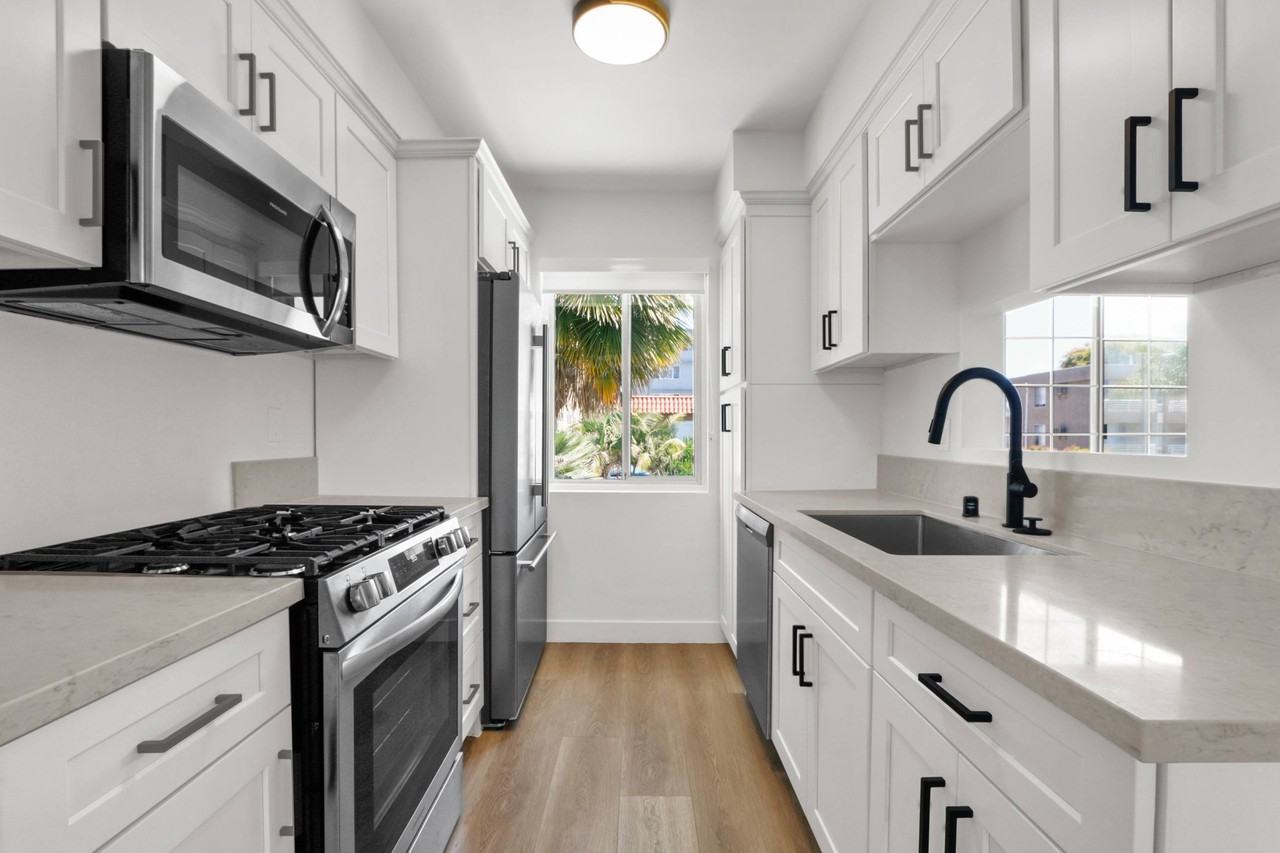 3637 Jasmine - Photo 3 of 18