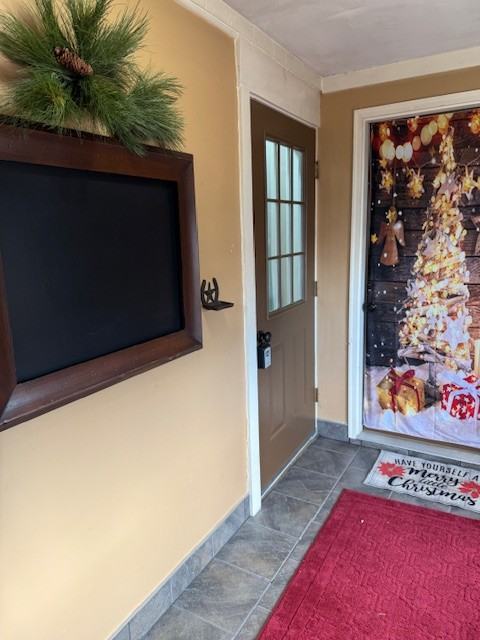 1323 Saint Clair Hwy - Photo 2 of 9