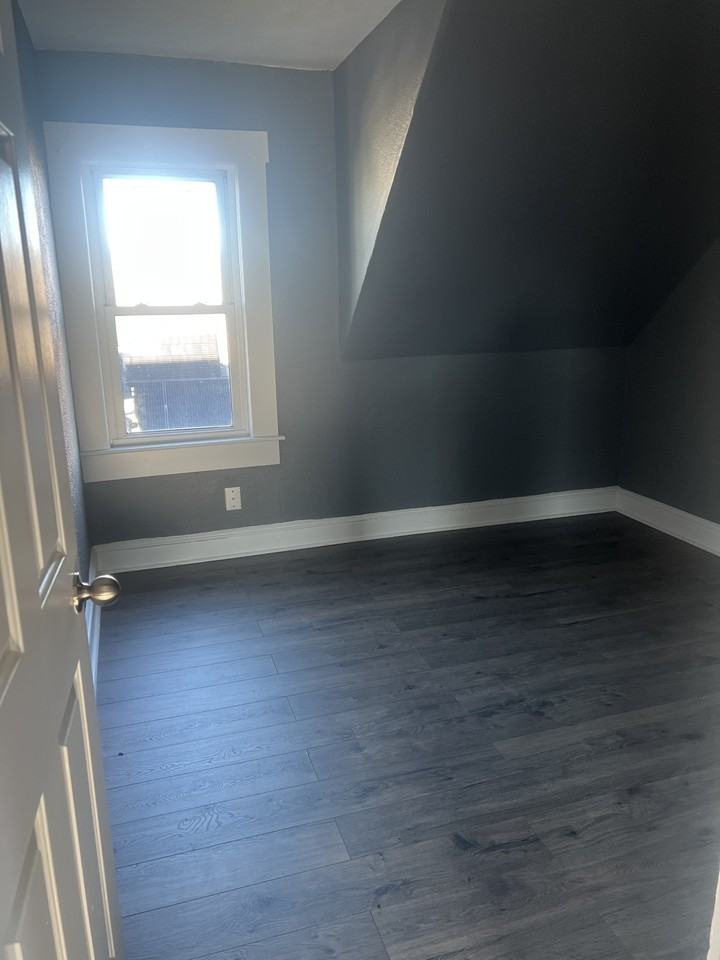 51 Crapo St #3 - Photo 6 of 6