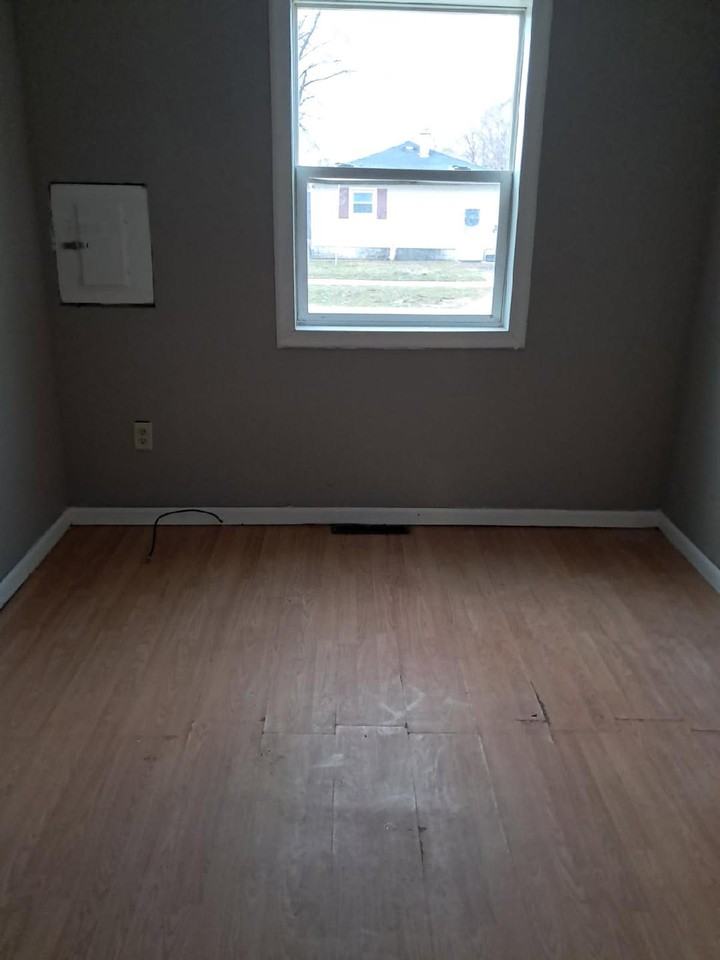 4528 Madison Ave Se #1 - Photo 7 of 9