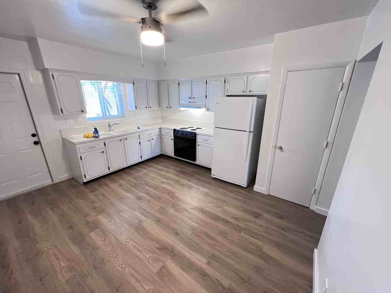 4201 Ne 21st Ave - Photo 7 of 11