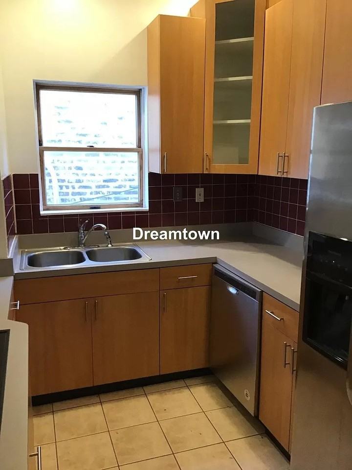 3859 N Whipple St #2R - Photo 4 of 11