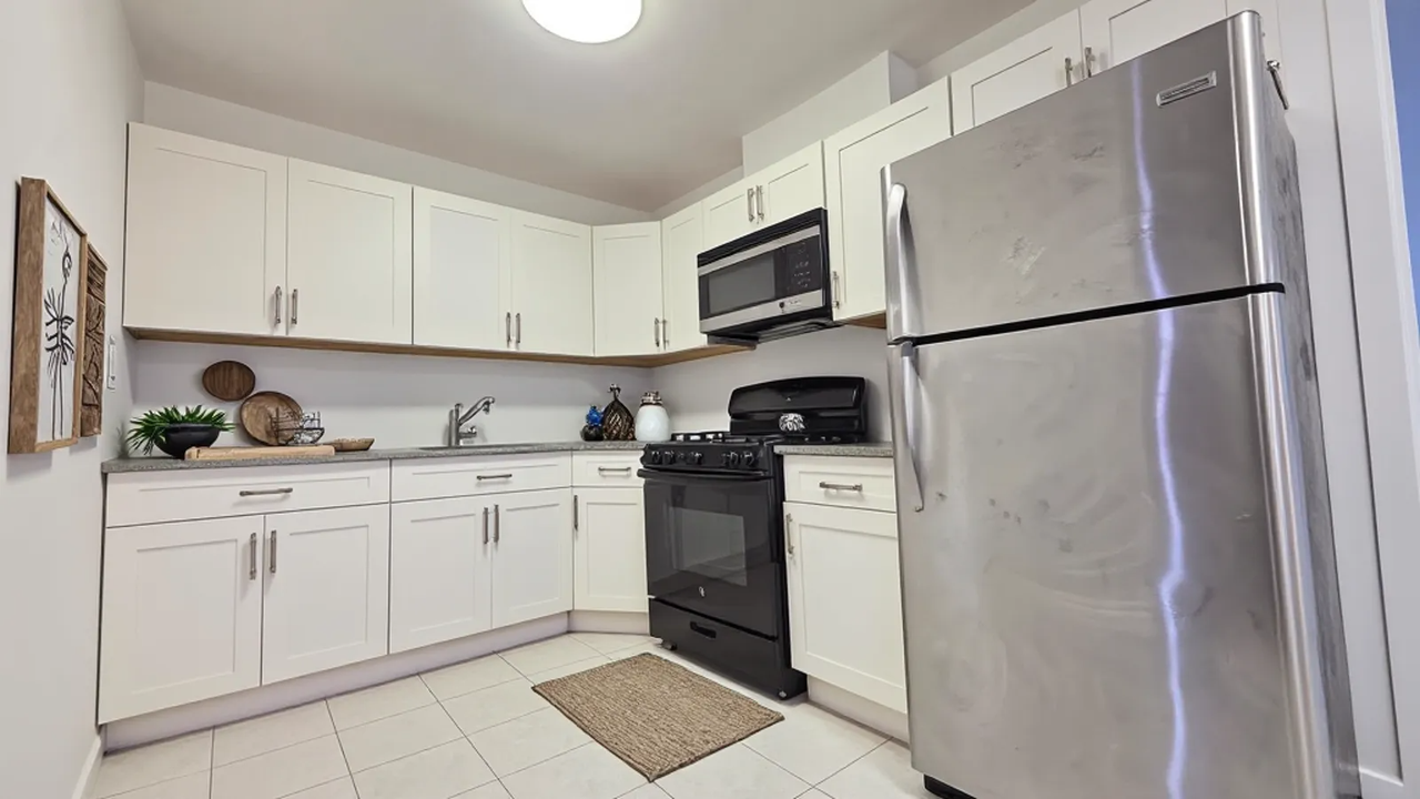 364 Huntington Avenue #1 - Photo 4 of 9