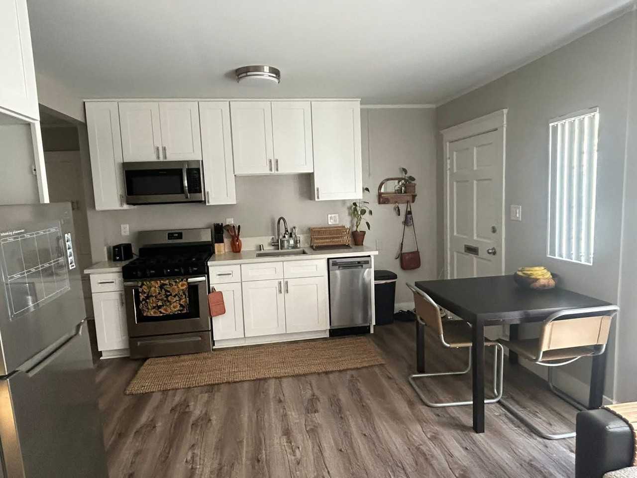 1811 Palm St - Photo 5 of 7