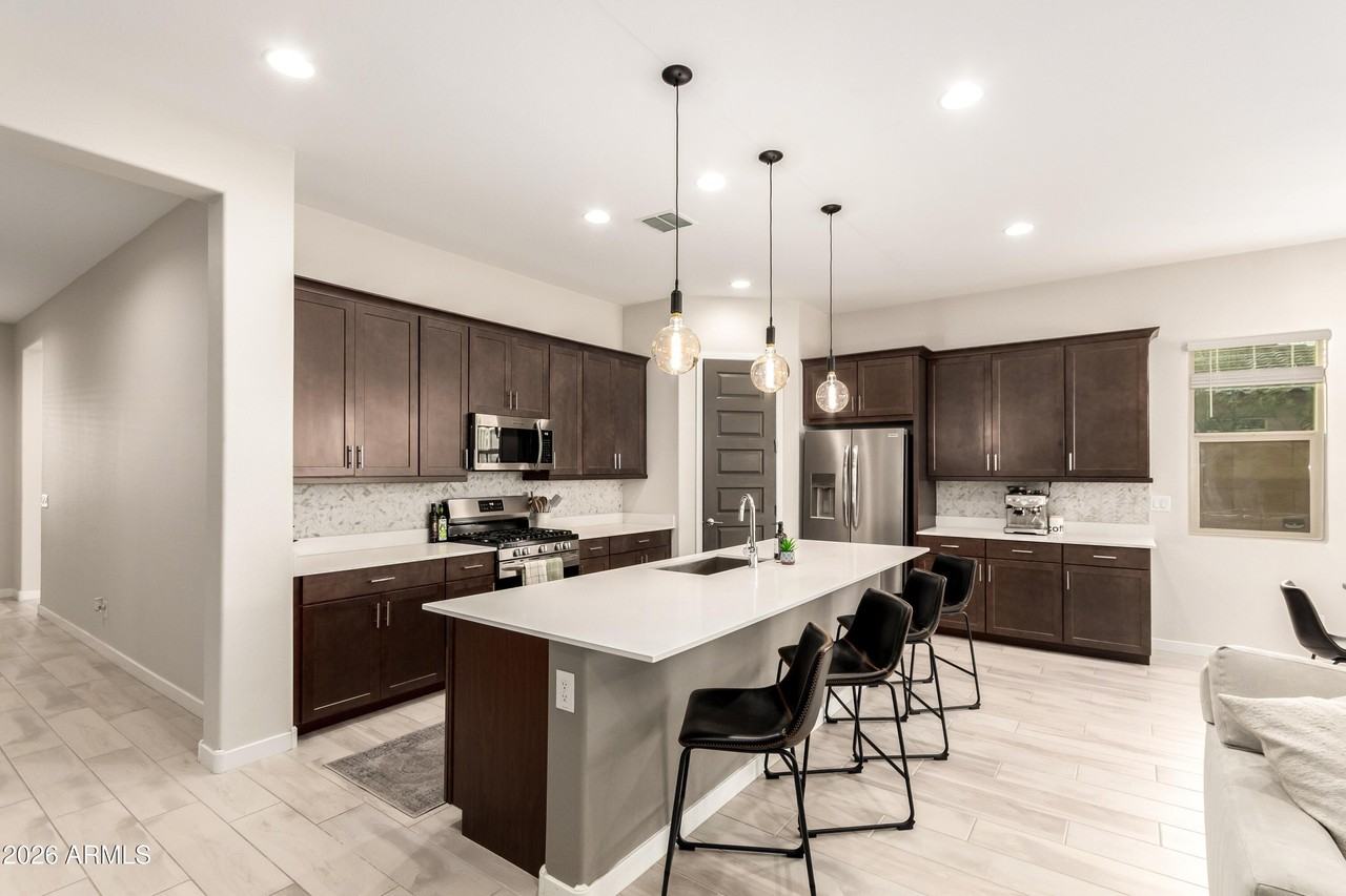 2034 W Sleepy Ranch Rd - Photo 7 of 35