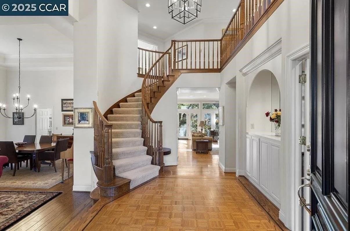 3109 Stonegate Dr - Photo 7 of 47