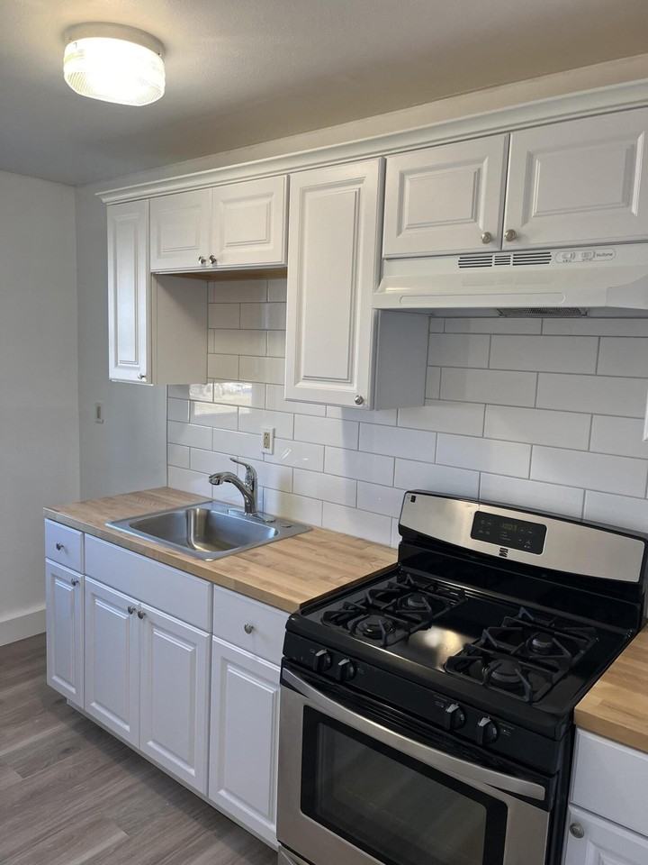 402 Bearses Way - Photo 2 of 7