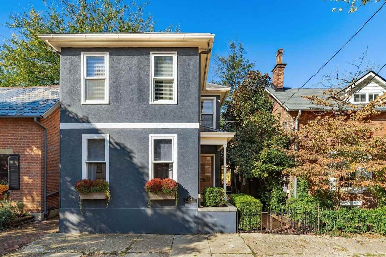 745 Mohawk St - Photo 3 of 32