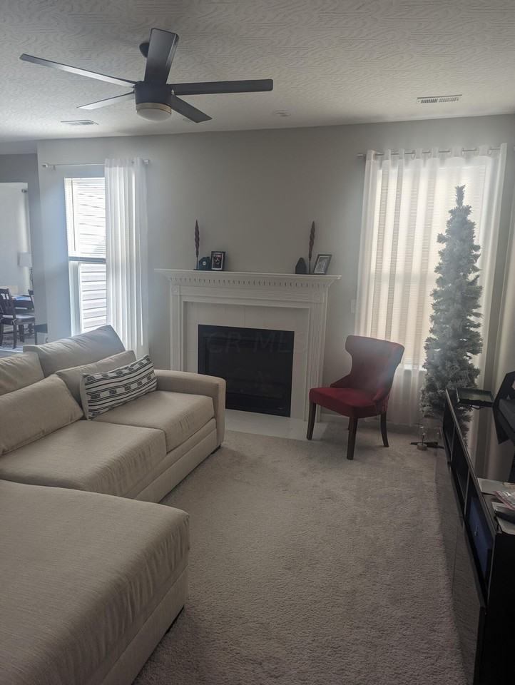 158 Broadmoore Blvd - Photo 4 of 6