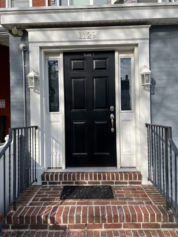 1129 Walnut Street - Photo 2 of 11