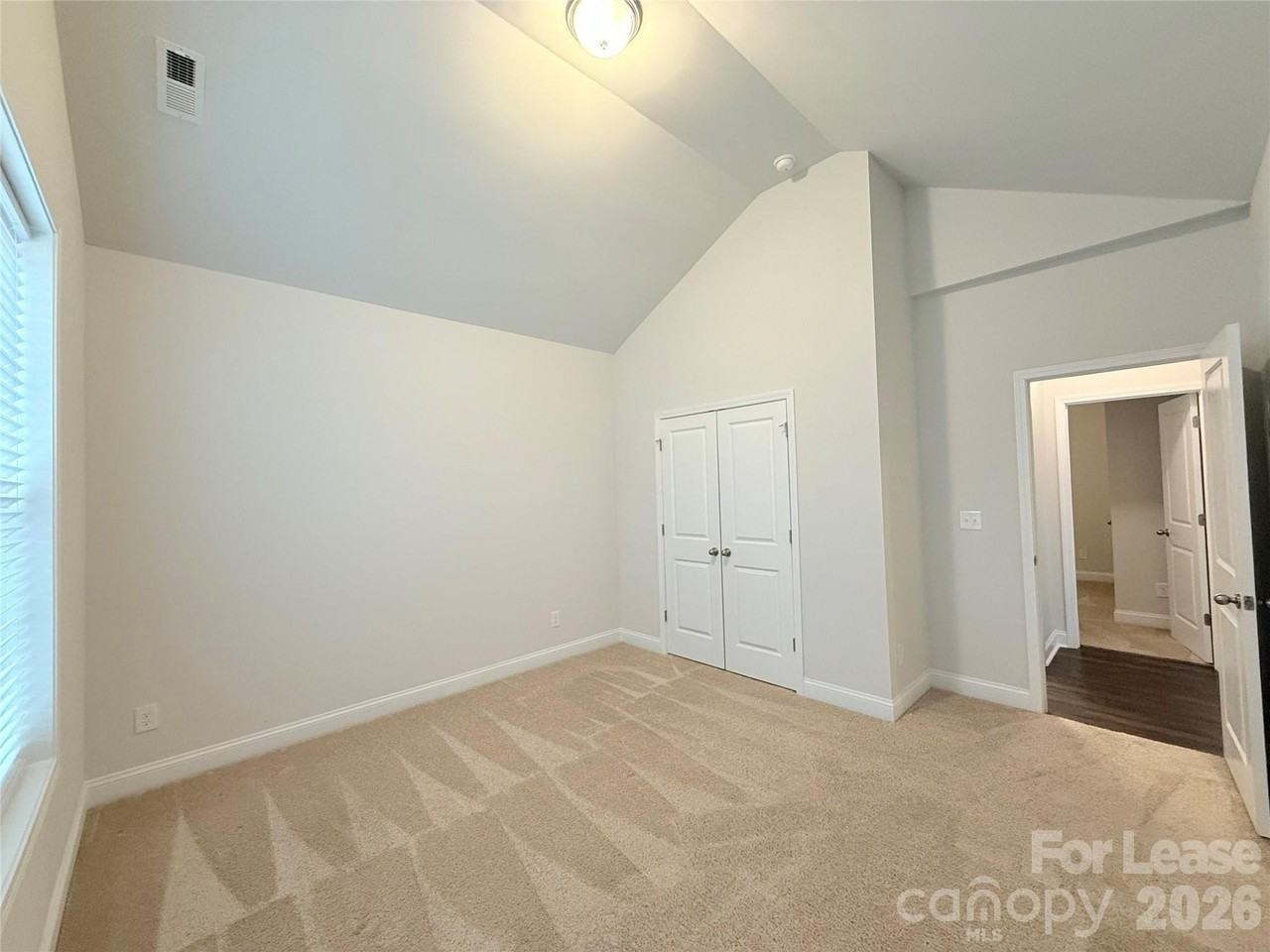 7681 Tanglewood Way - Photo 4 of 31