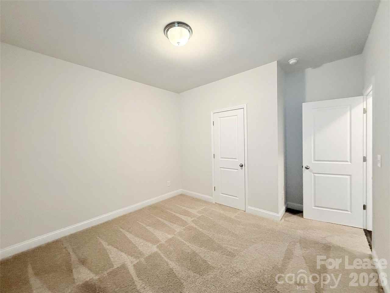 7681 Tanglewood Way - Photo 7 of 31