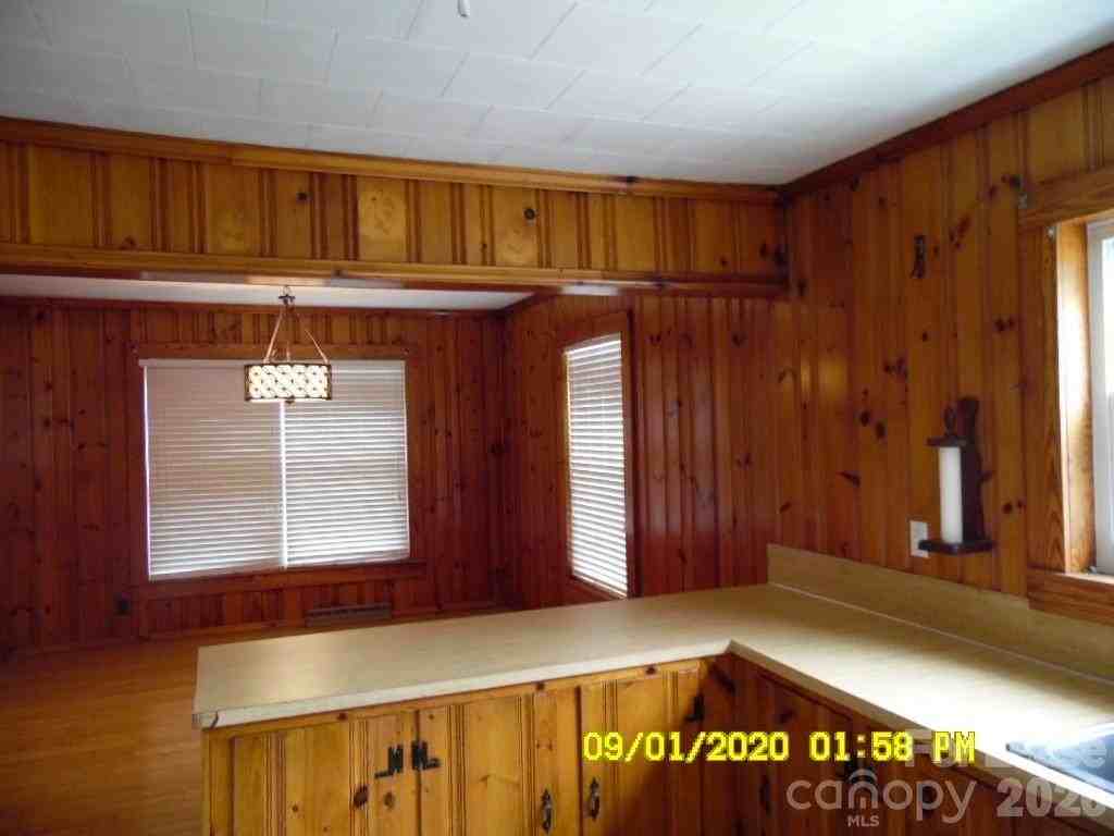 709 Margate Ave - Photo 5 of 11