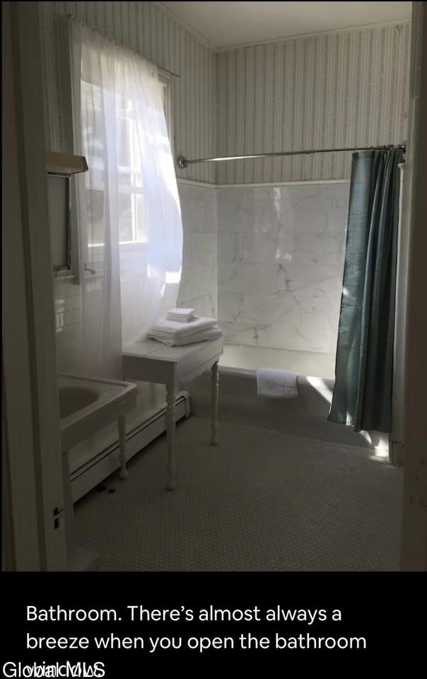 630 N Broadway - Photo 6 of 7