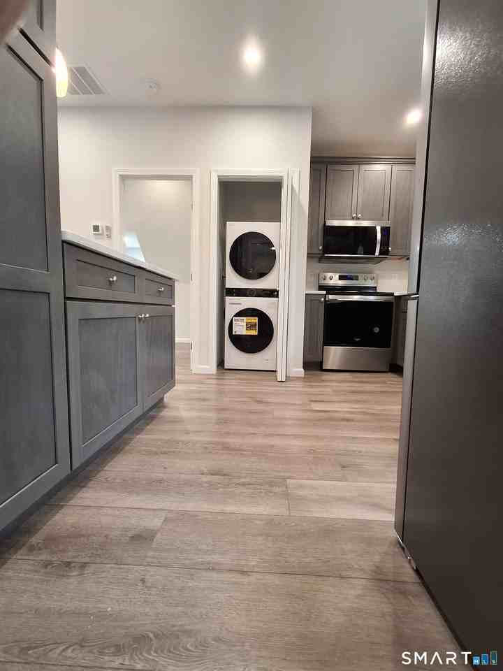 78 West Ave - Photo 5 of 25