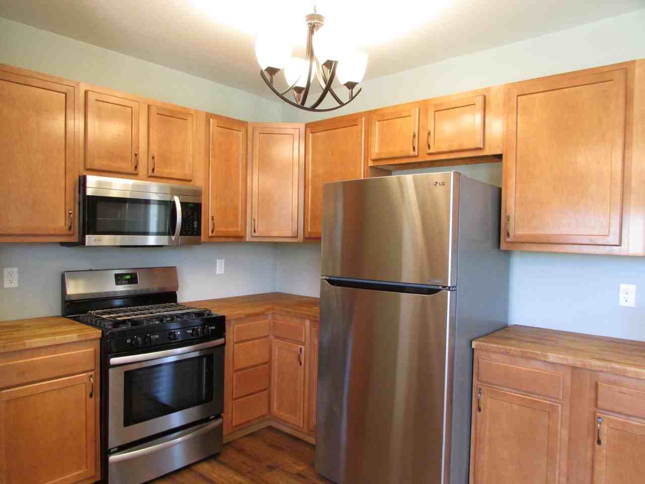 1212 E 2nd St - Photo 5 of 19