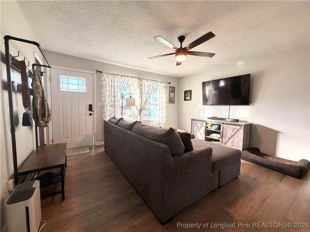 3216 E Brinkley Dr - Photo 2 of 18