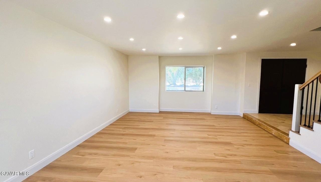 5020 W Avenue K10 - Photo 6 of 22