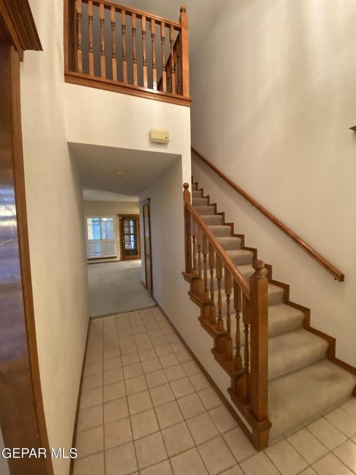 858 Via Redonda Ct - Photo 3 of 31