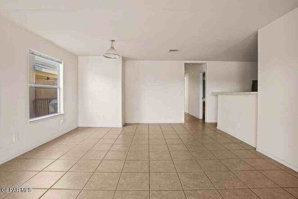 5740 Saluki Dr Unit B #B - Photo 5 of 26