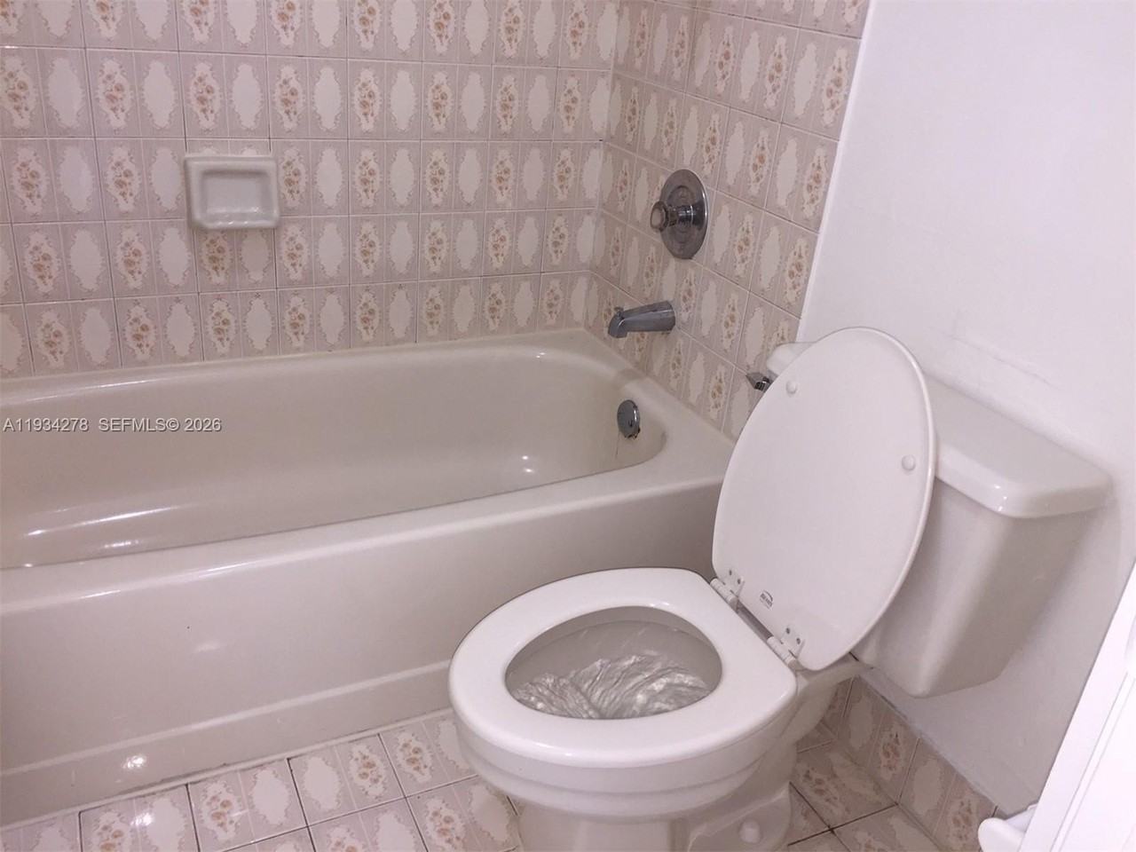 1121 Sw 122nd Ave #314 - Photo 7 of 24