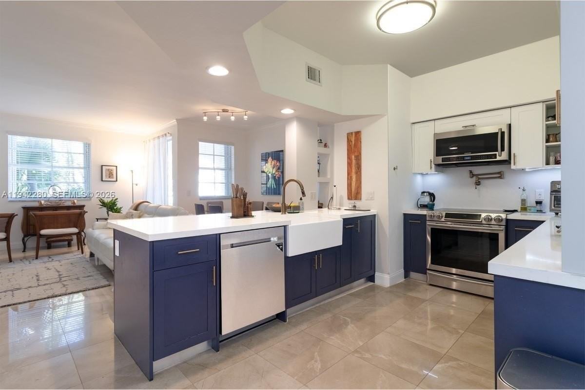 3165 Ne 184th St #6206 - Photo 3 of 47