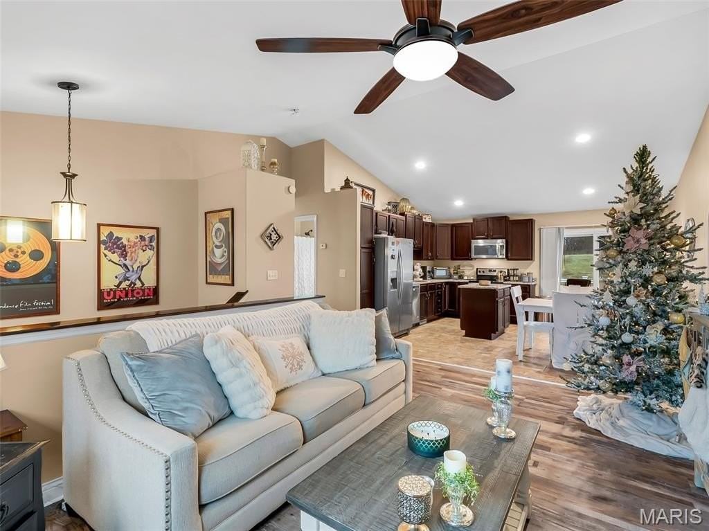 120 Katie Lynn Ct - Photo 5 of 26