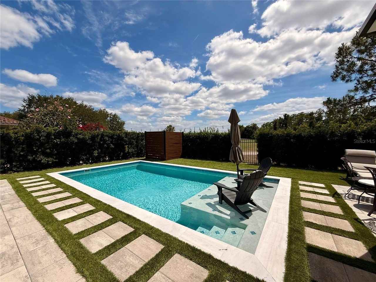 8324 Prestbury Dr - Photo 6 of 50