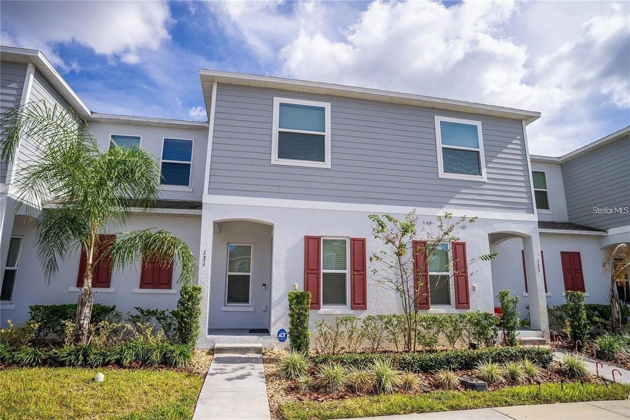 131 Primrose Dr - Photo 3 of 33