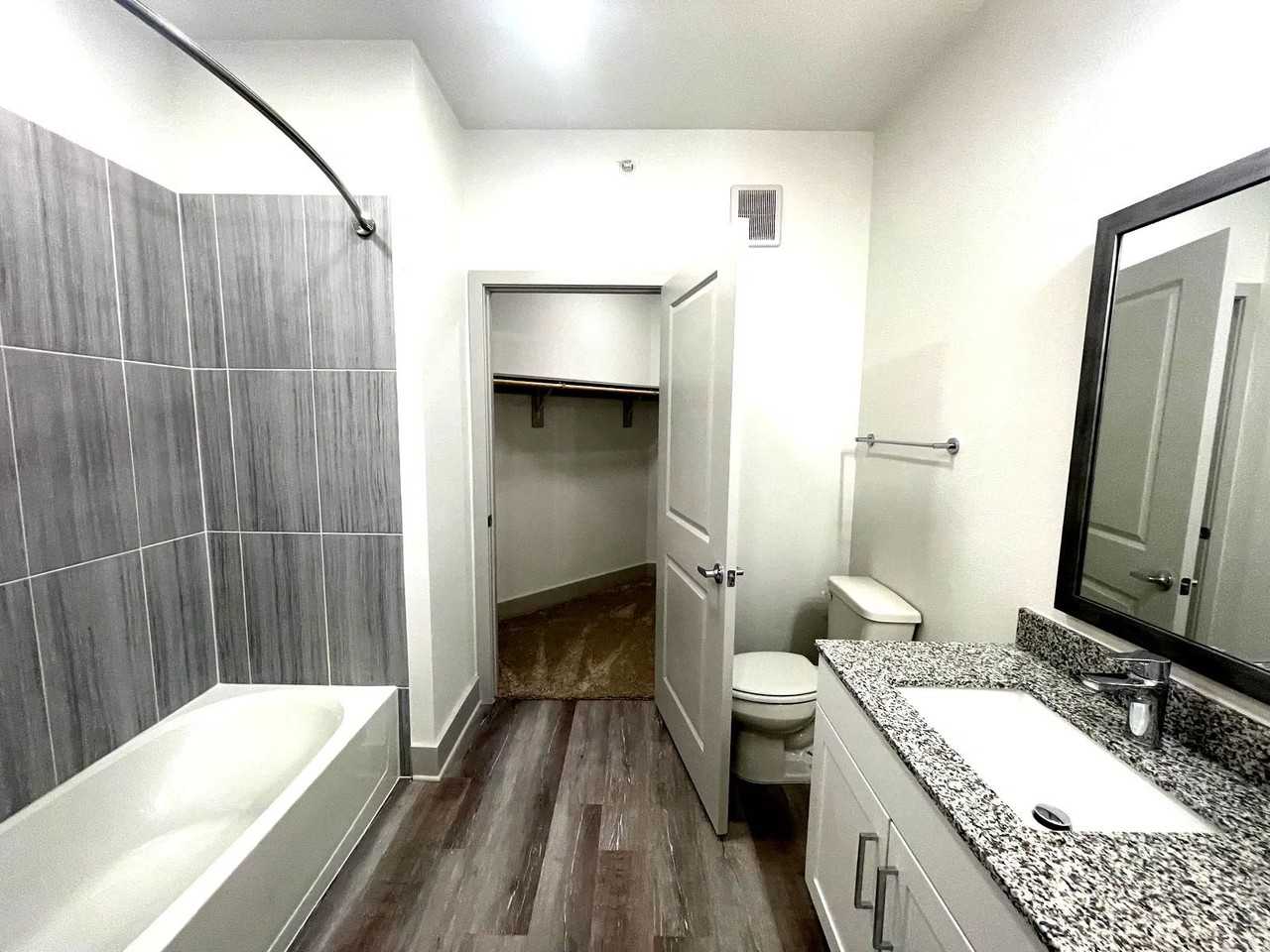 2601 N Austin Ave #02-254 - Photo 5 of 8