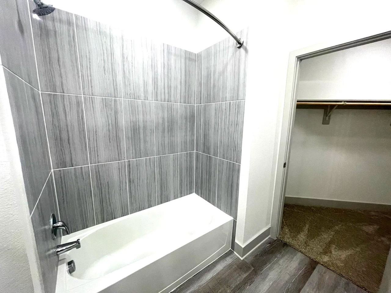 2601 N Austin Ave #02-254 - Photo 6 of 8