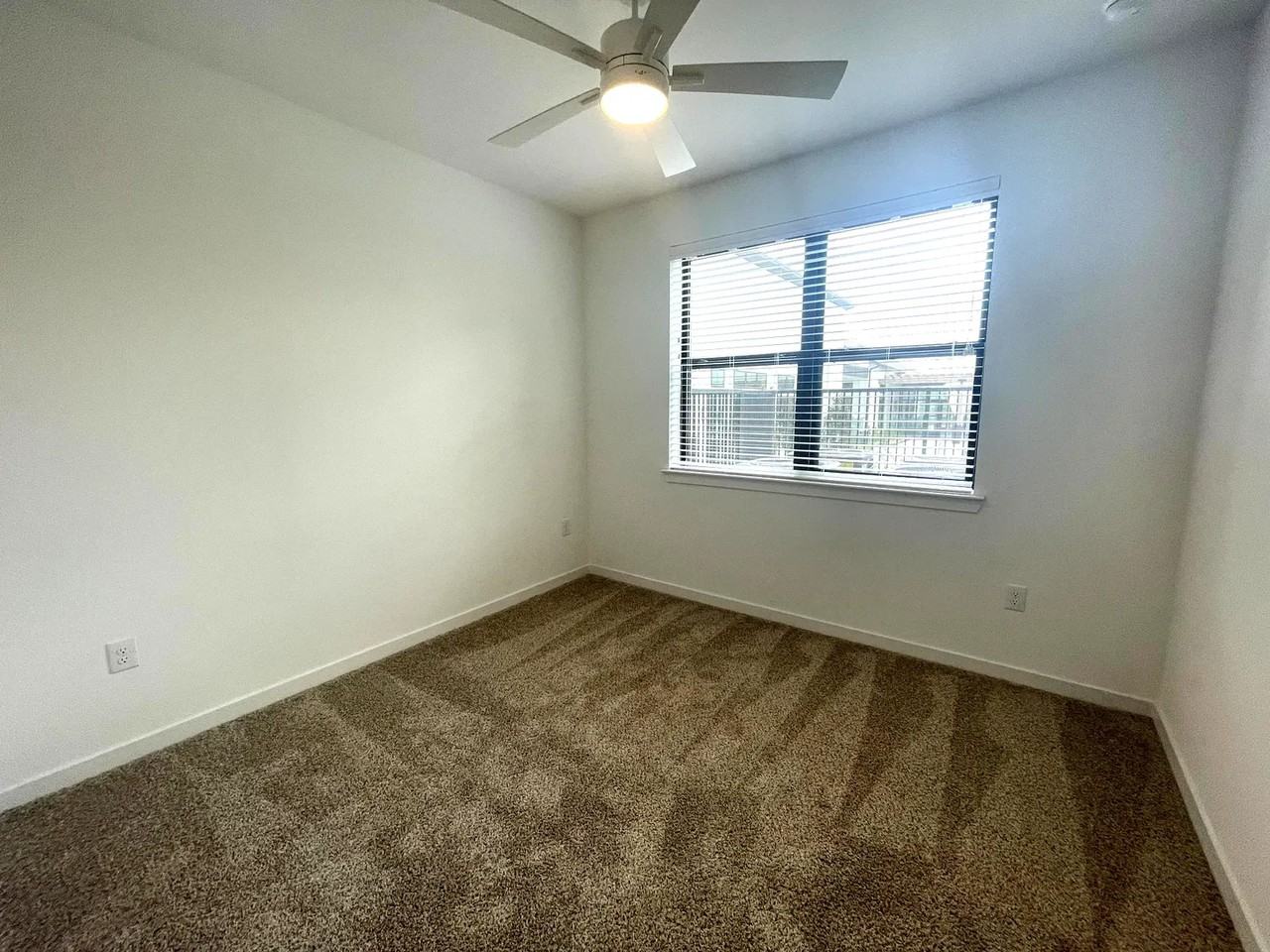 Wilke Ridge Ln #01-105 - Photo 4 of 8