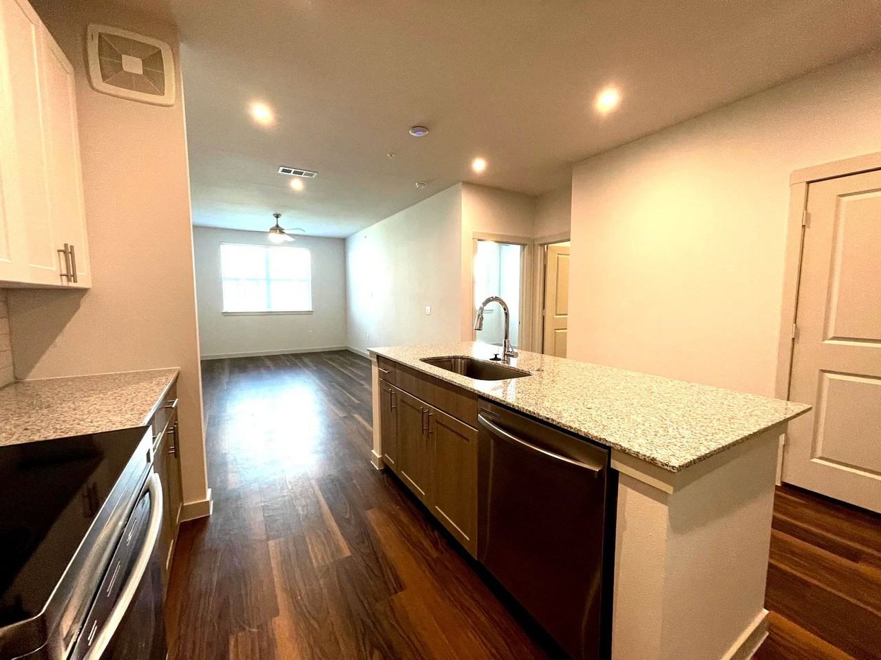 615 E Foster Crossing Rd