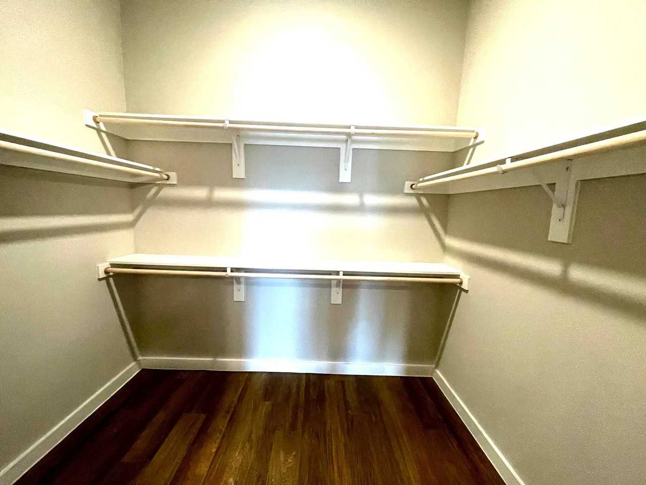 1325 Choate Pkwy #01-119 - Photo 6 of 8