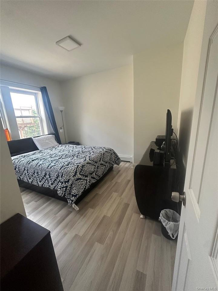 262 Neptune Blvd Apt 1a #1A - Photo 6 of 10