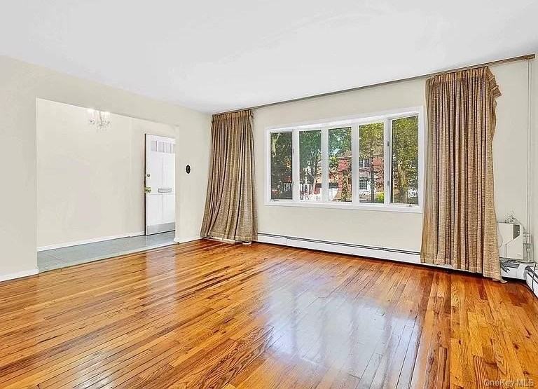 17532 Devonshire Rd Apt 2 #2 - Photo 3 of 9