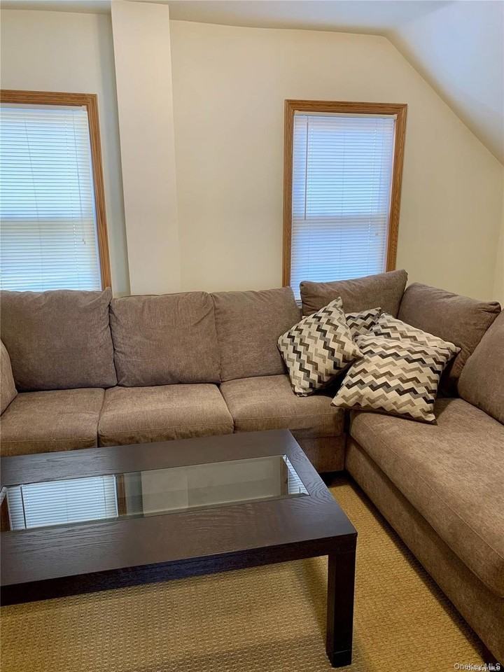 4632 195th St 2nd Fl #2ndFL - Photo 5 of 6