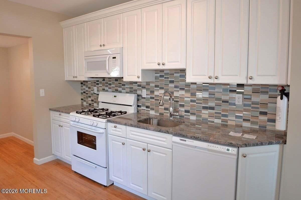 54 Boston Ave - Photo 2 of 5