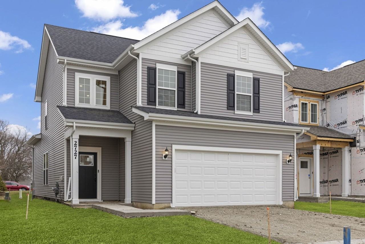 2727 Lawlor Ln - Photo 2 of 23