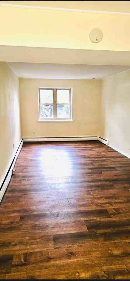 124 Lucas Ave #B2 - Photo 2 of 5