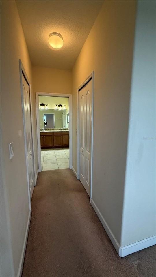 1020 Glenraven Ln - Photo 7 of 42