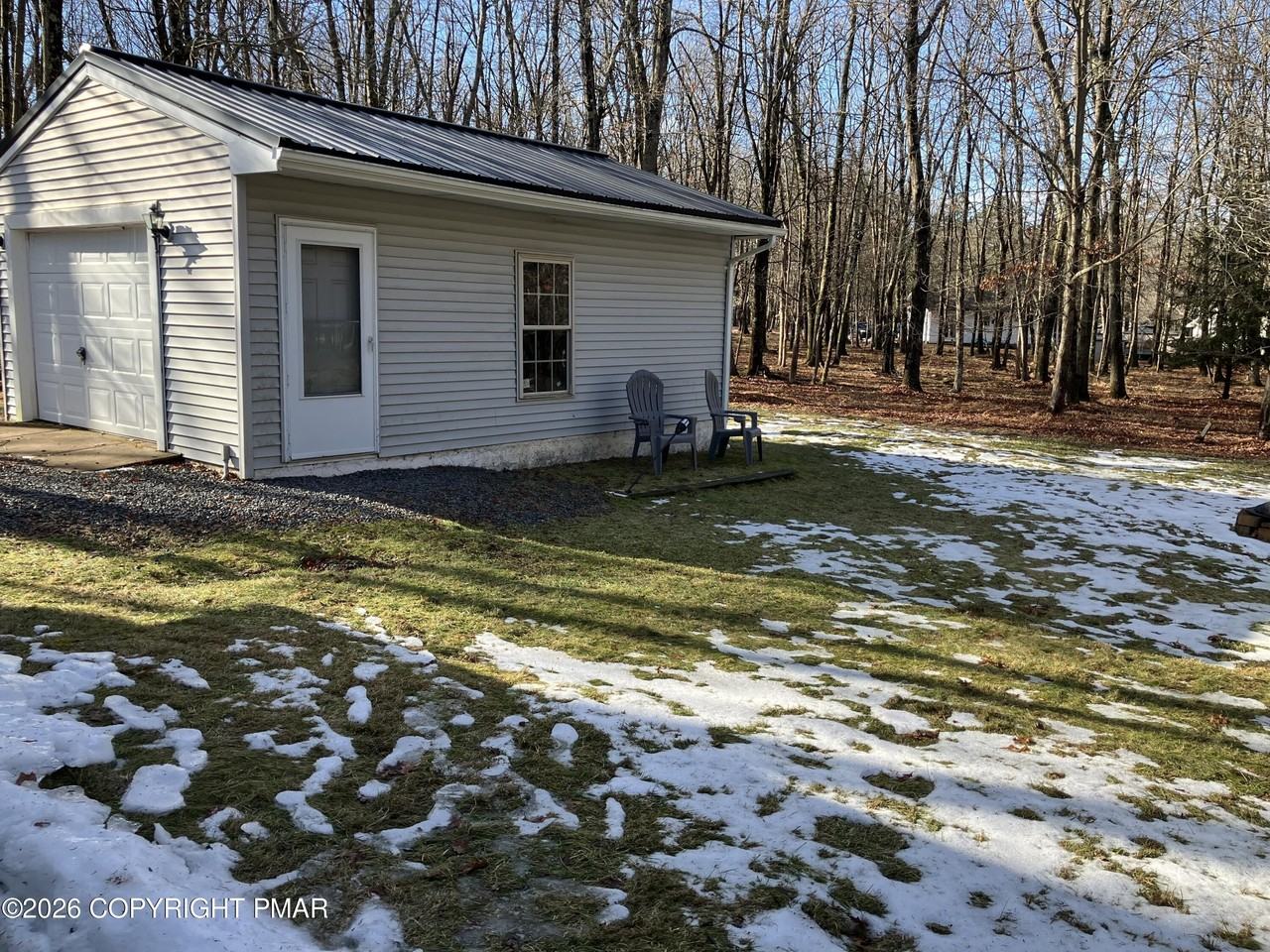 13 N Shore Dr - Photo 2 of 8