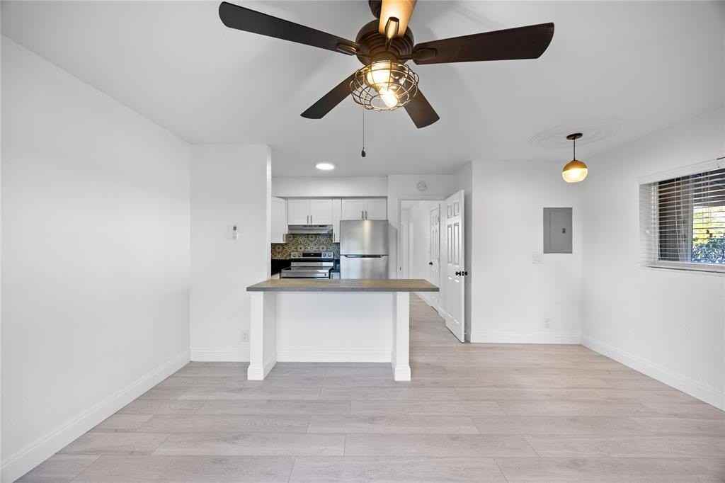 1125 Sw 15th Ave #1 - Photo 2 of 25