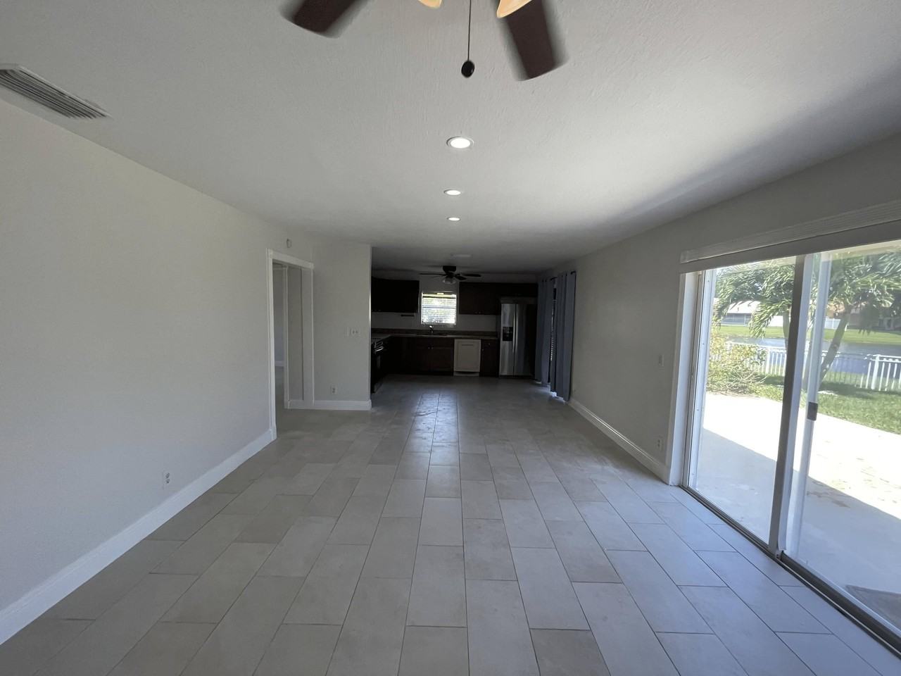 6411 96th Pl S - Photo 4 of 16