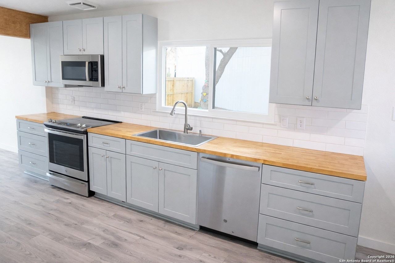 7311 Bluestone - Photo 4 of 13