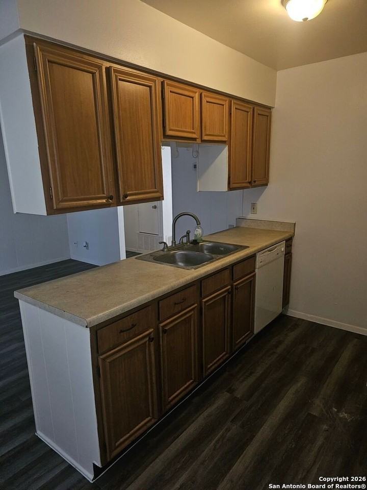 4335 Sunnyvale Ln - Photo 4 of 11