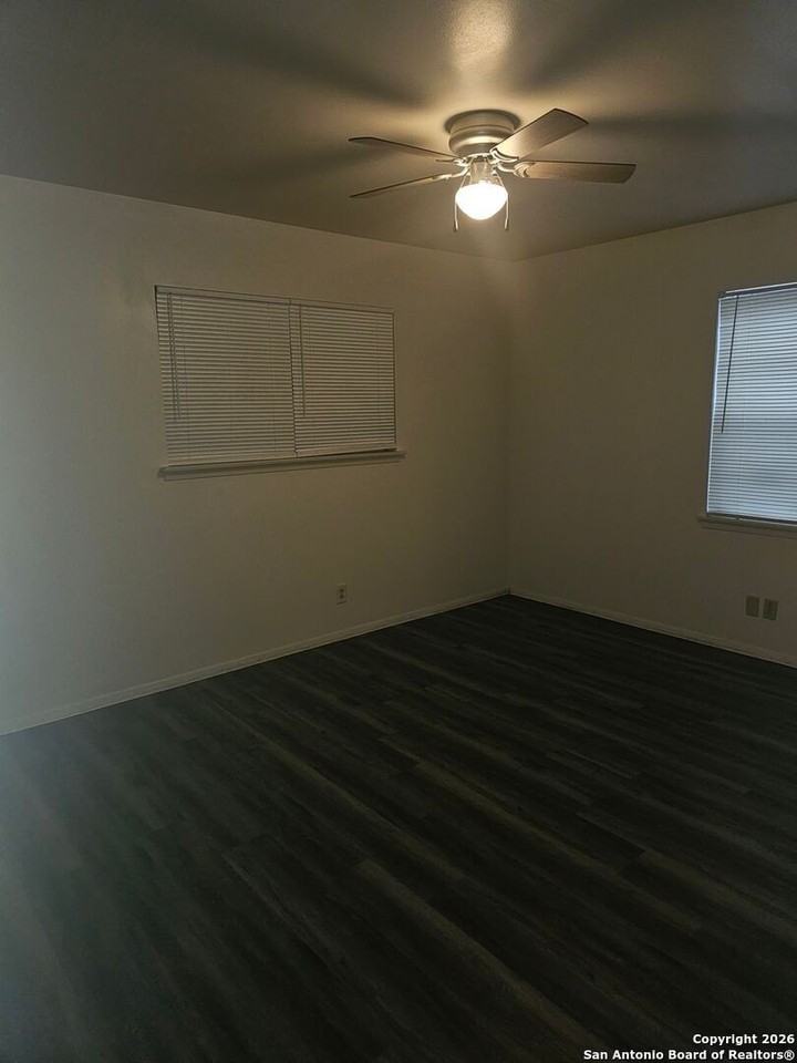 4335 Sunnyvale Ln - Photo 7 of 11