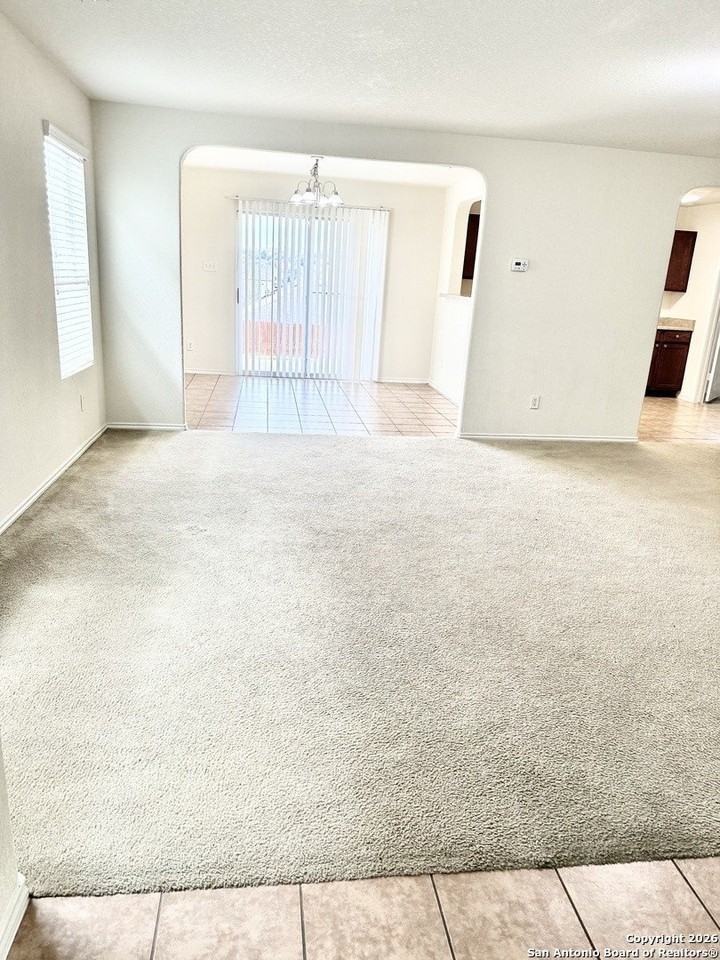 25259 Cambridge Wl - Photo 4 of 19