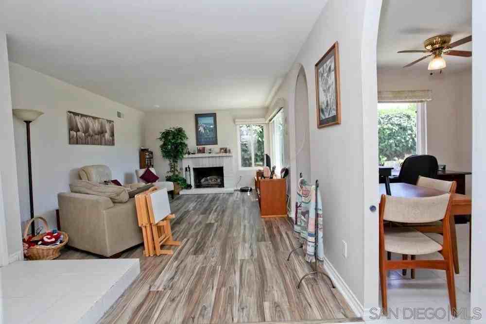 14051 Hermosillo Way - Photo 5 of 22